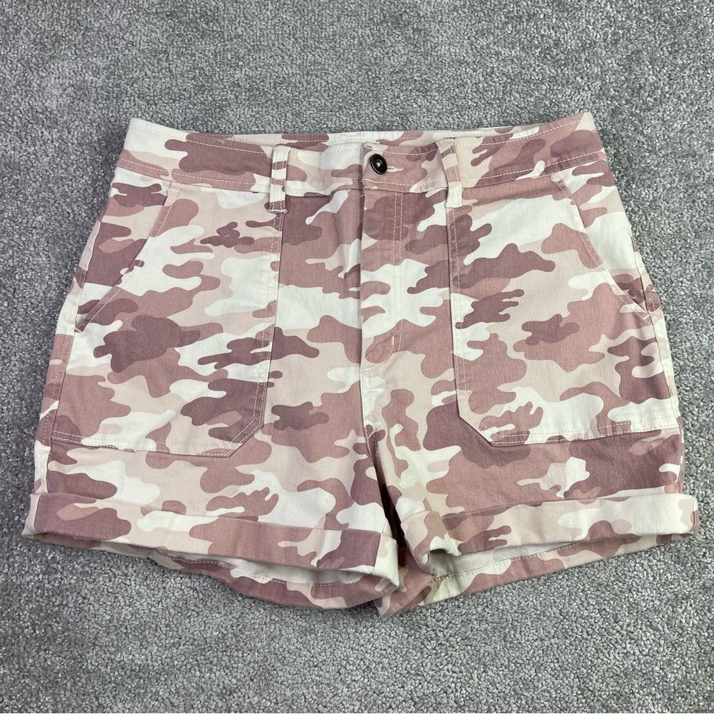 Market & Spruce Shorts Women’s 10 Pink Camouflage High Rise Cuffed Stretch